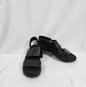Vionic Karleen black platform sandals women's size 6